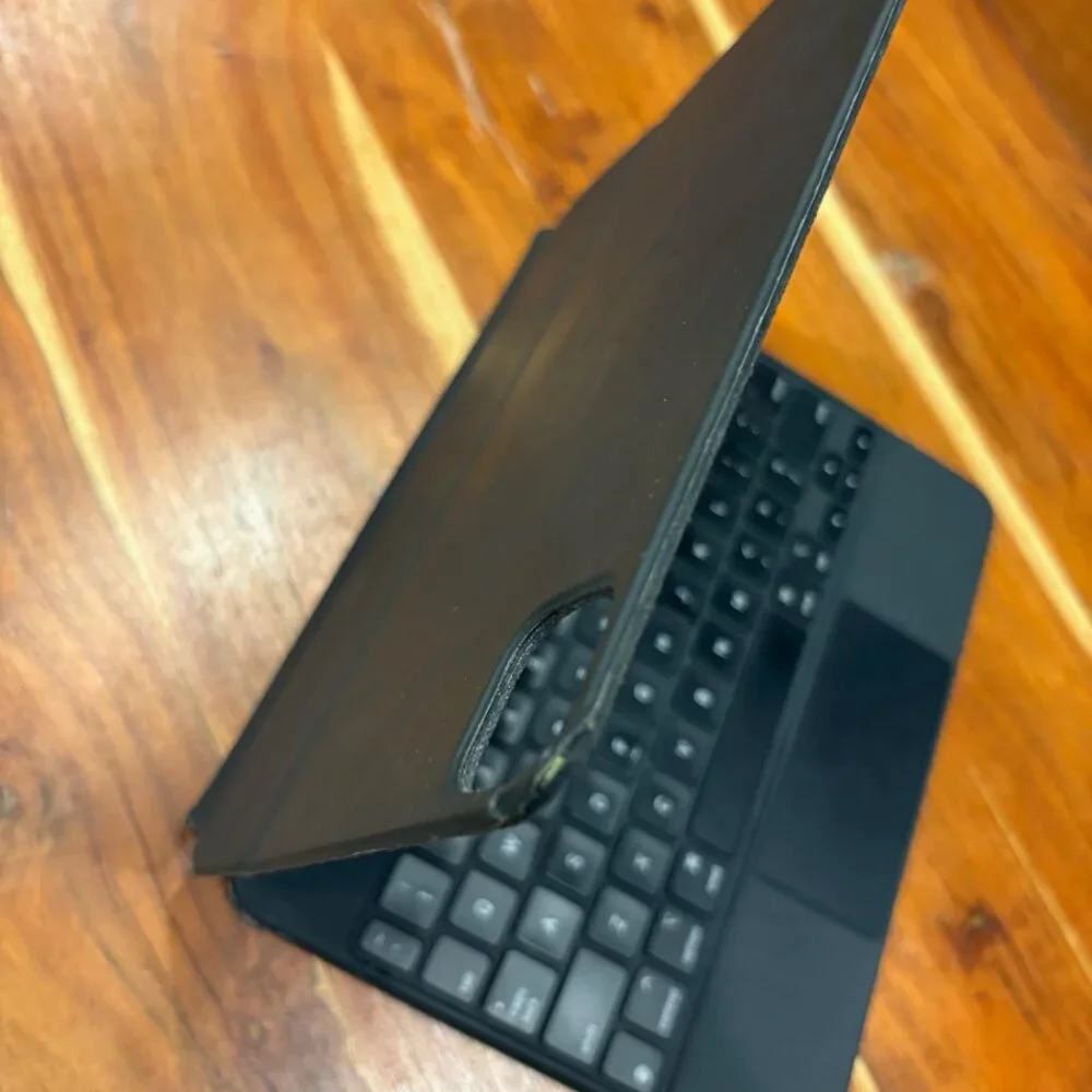 Apple Magic Keyboard for iPad Air (4th Gen) Pro (1st, 2nd and 3rd Generation)